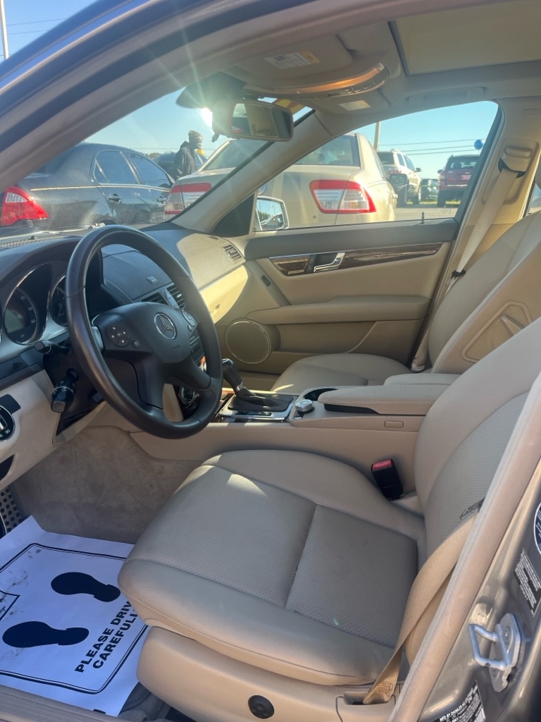 Mercedes-Benz C-Class  2010