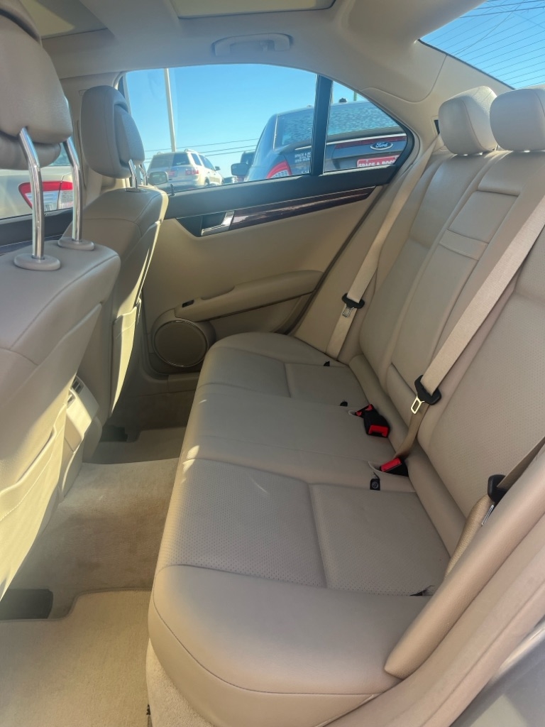 Mercedes-Benz C-Class  2010