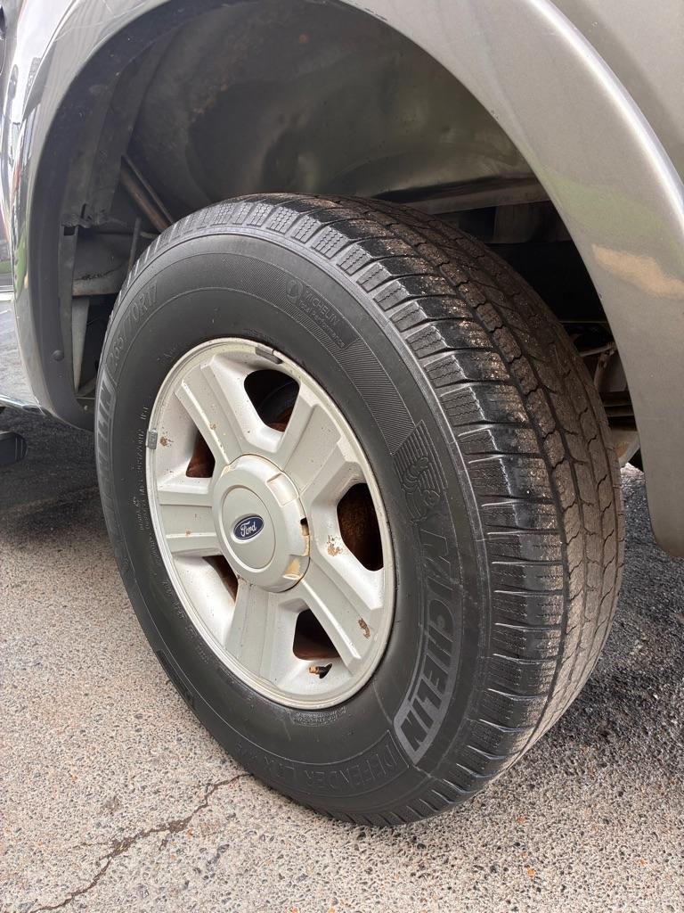 Lincoln Mark LT Base 2007