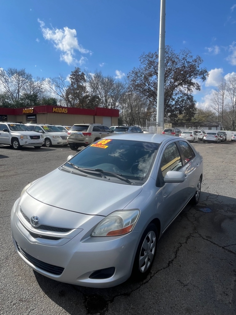 Toyota Yaris Base 2008