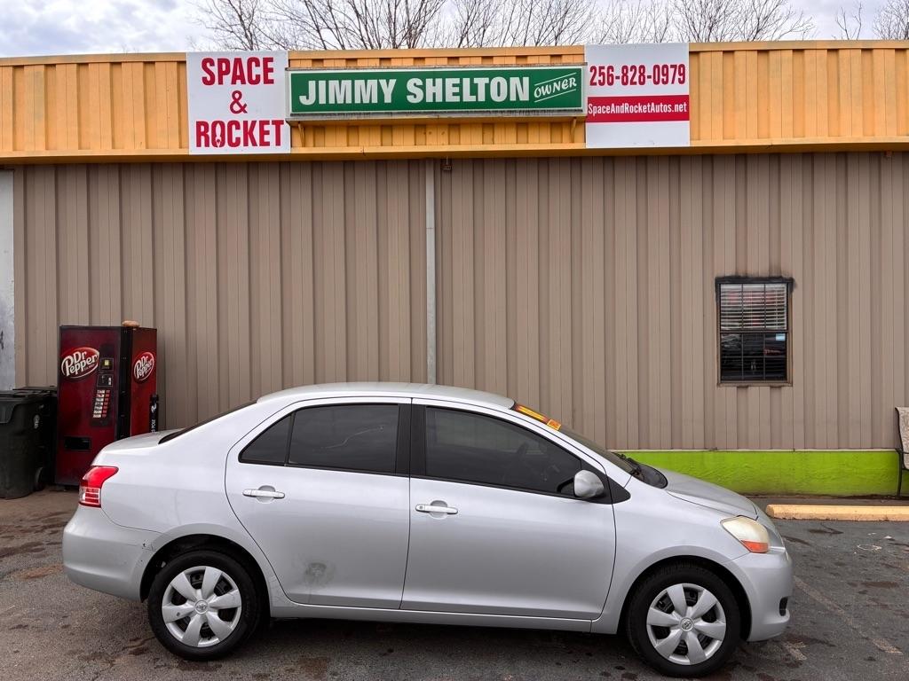 Toyota Yaris Base 2008