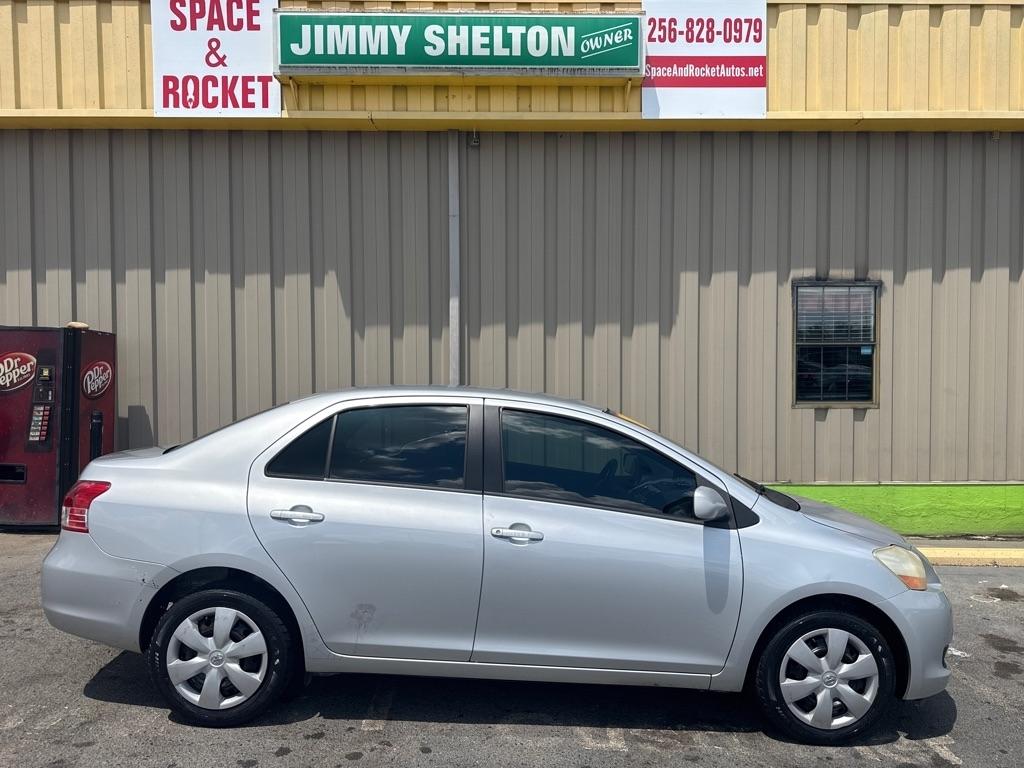 Toyota Yaris Base 2008