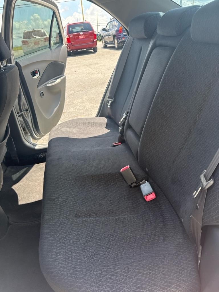 Toyota Yaris Base 2008