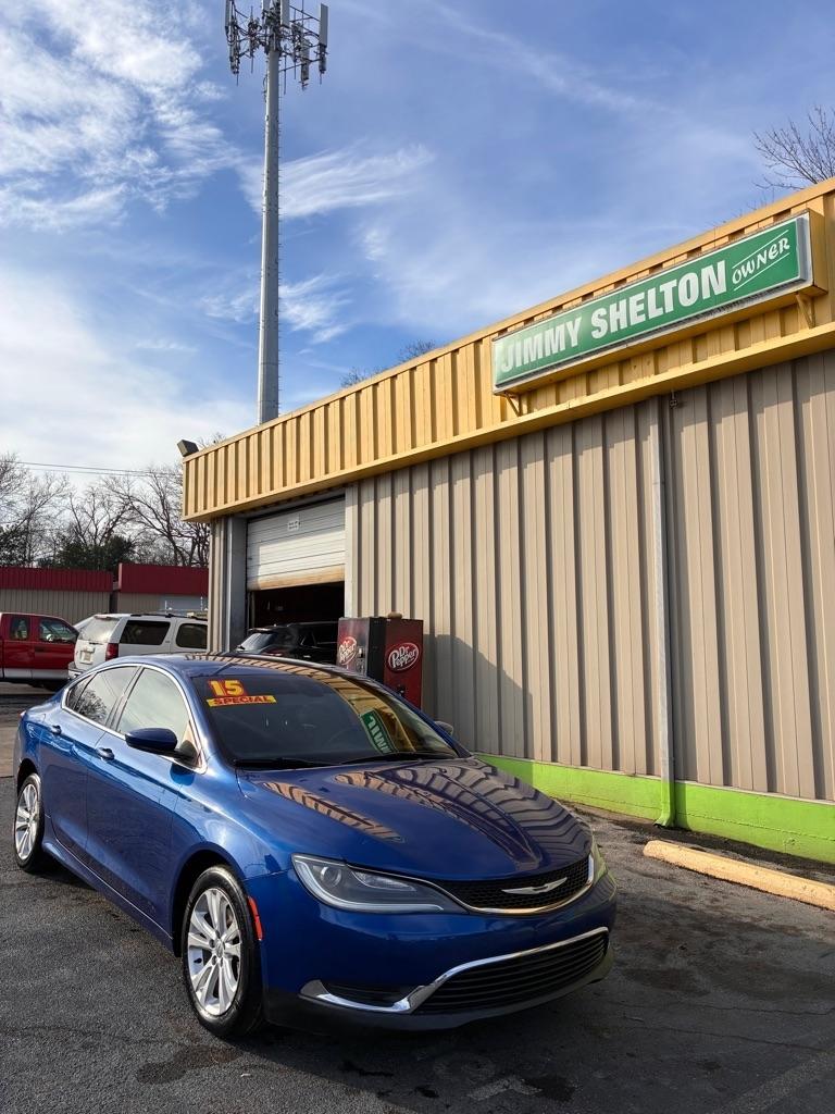 Chrysler 200  2015