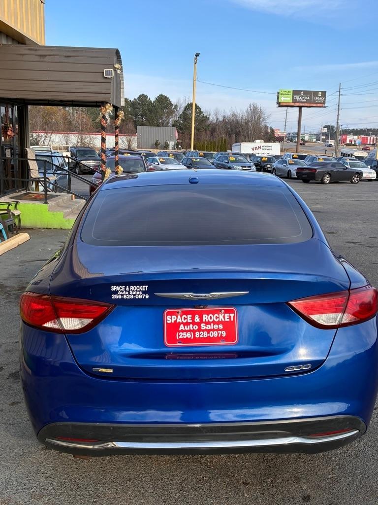 Chrysler 200  2015