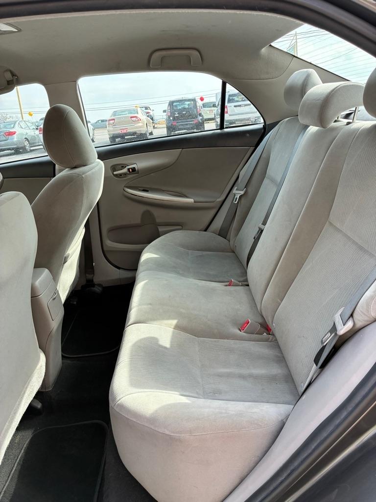 Toyota Corolla  2012