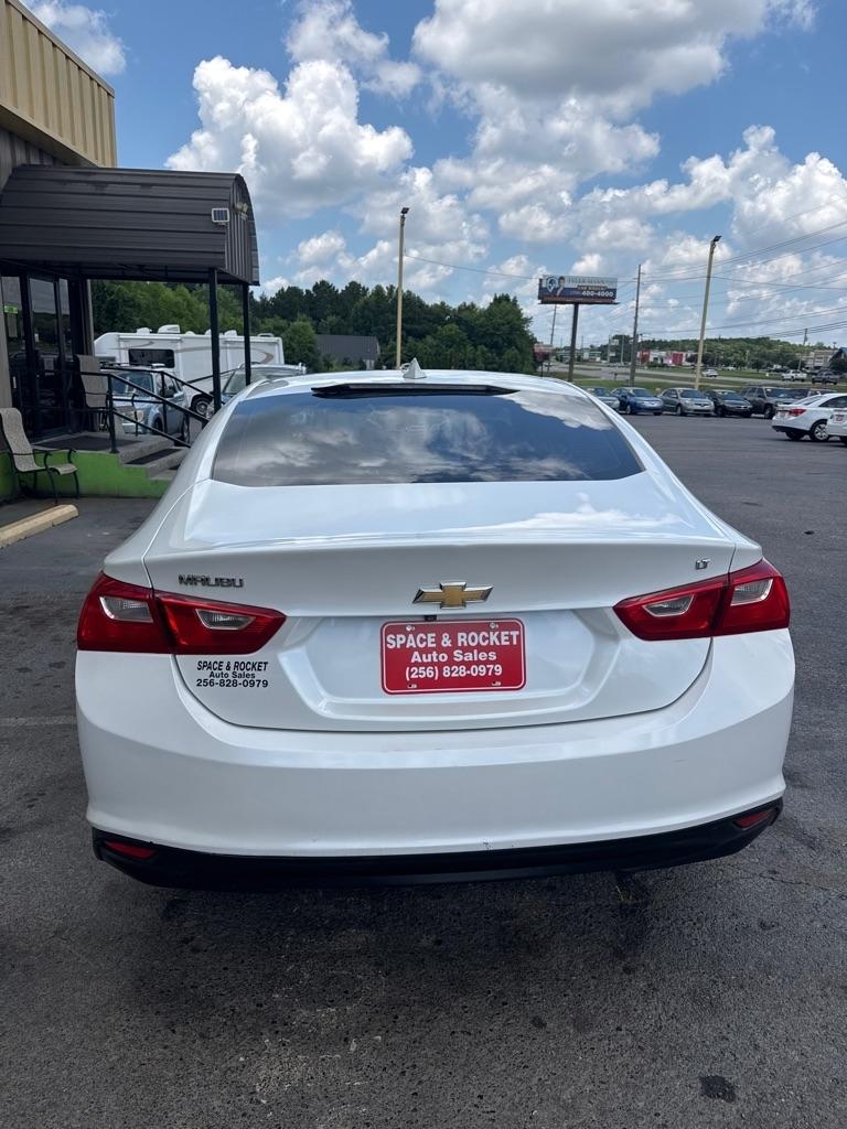 Chevrolet Malibu  2016