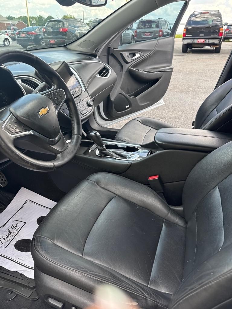 Chevrolet Malibu  2016