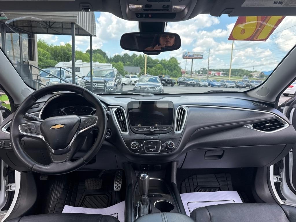 Chevrolet Malibu  2016