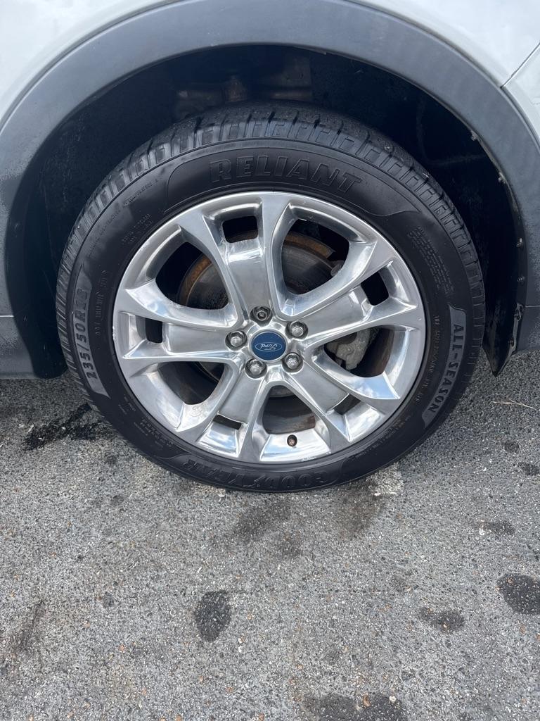 Ford Escape  2013