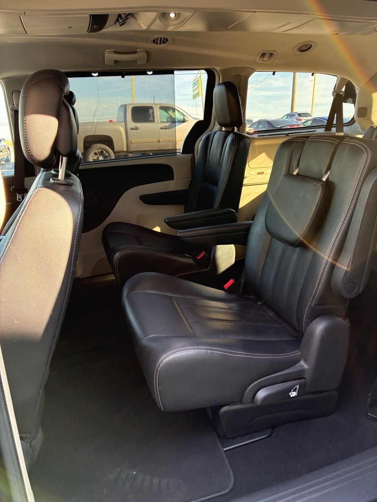 Chrysler Town & Country  2016
