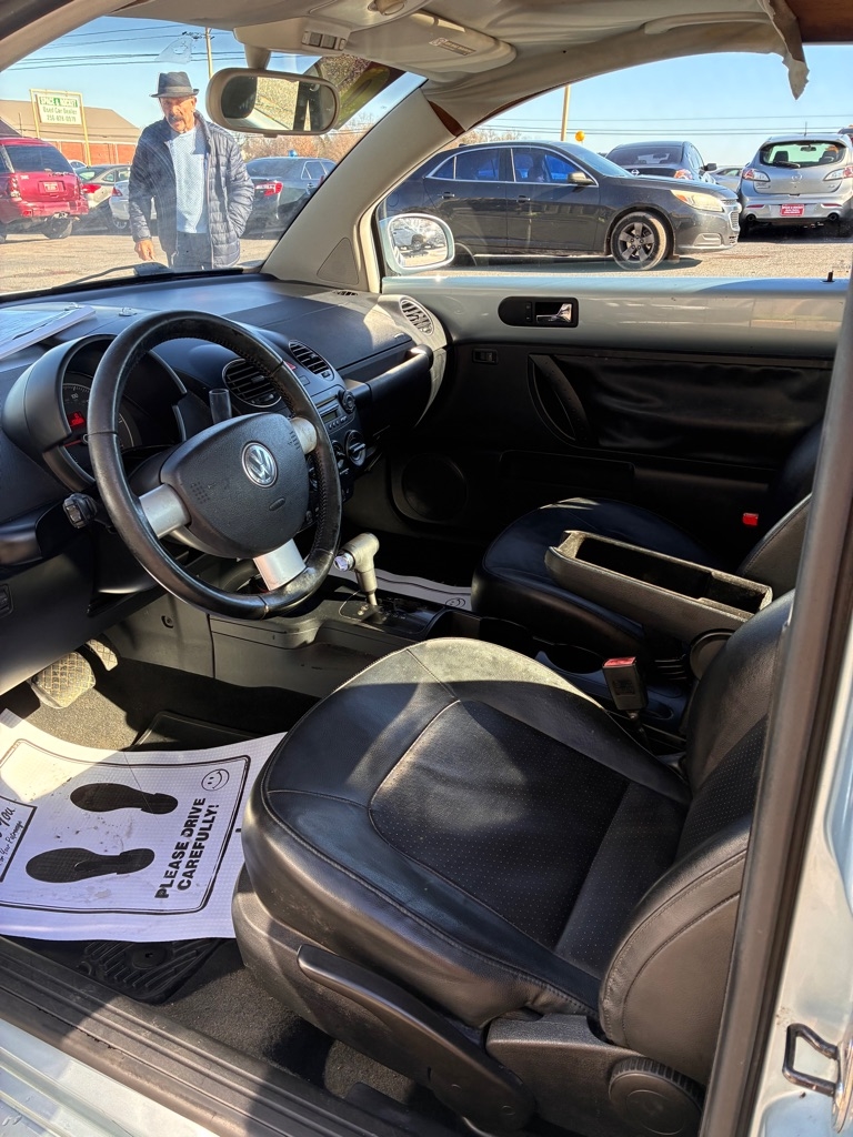 Volkswagen New Beetle  2009