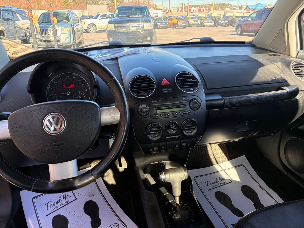 Volkswagen New Beetle  2009