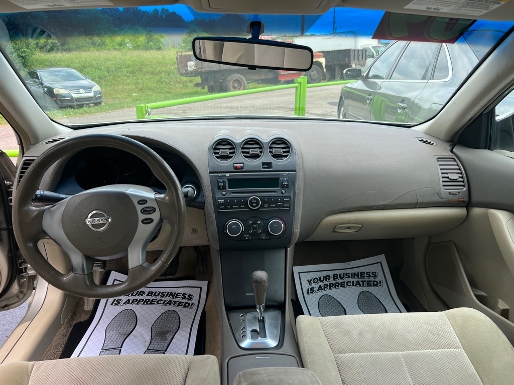 Nissan Altima  2009