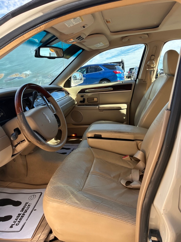 Lincoln Town Car Signature Limited 2006