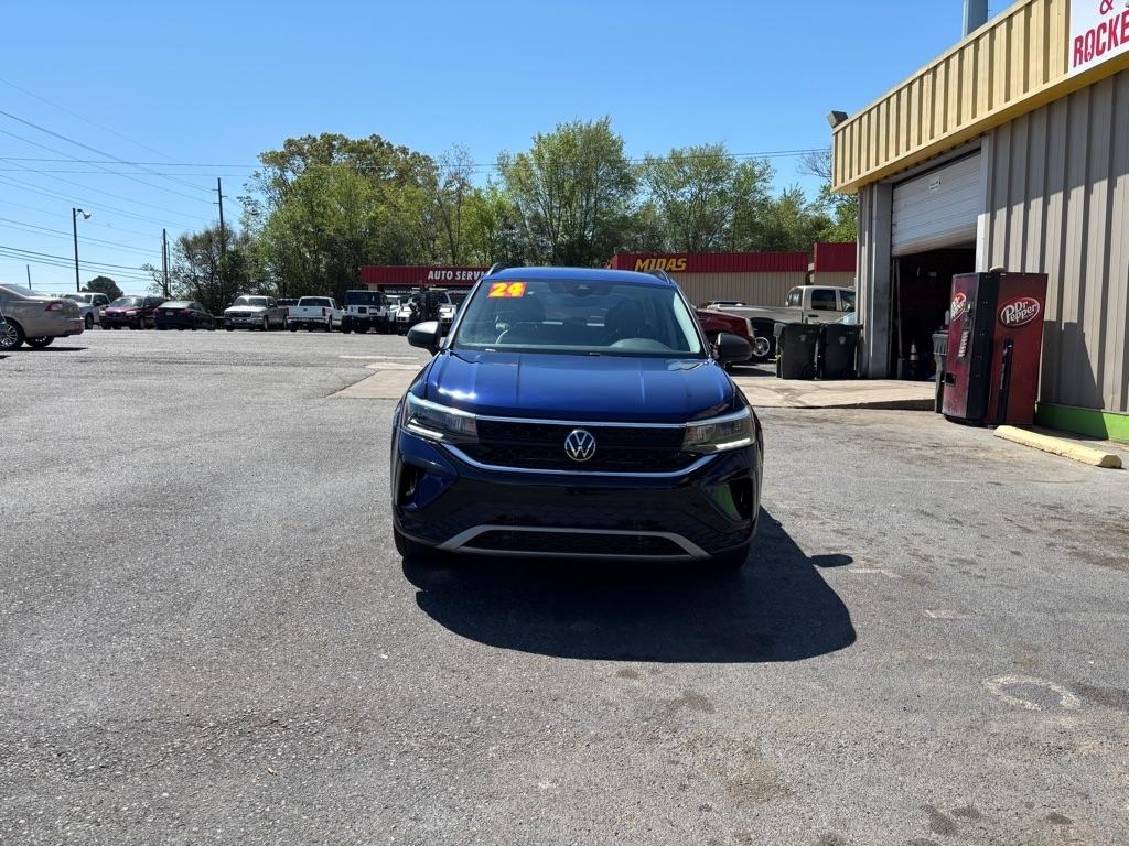 Volkswagen Taos  2024