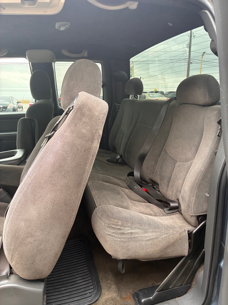 Chevrolet Silverado 1500 Base 2006