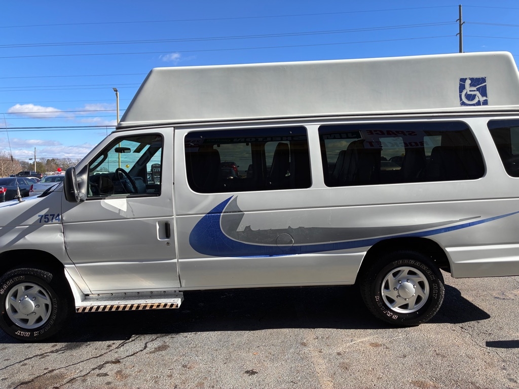 Ford Econoline  2012