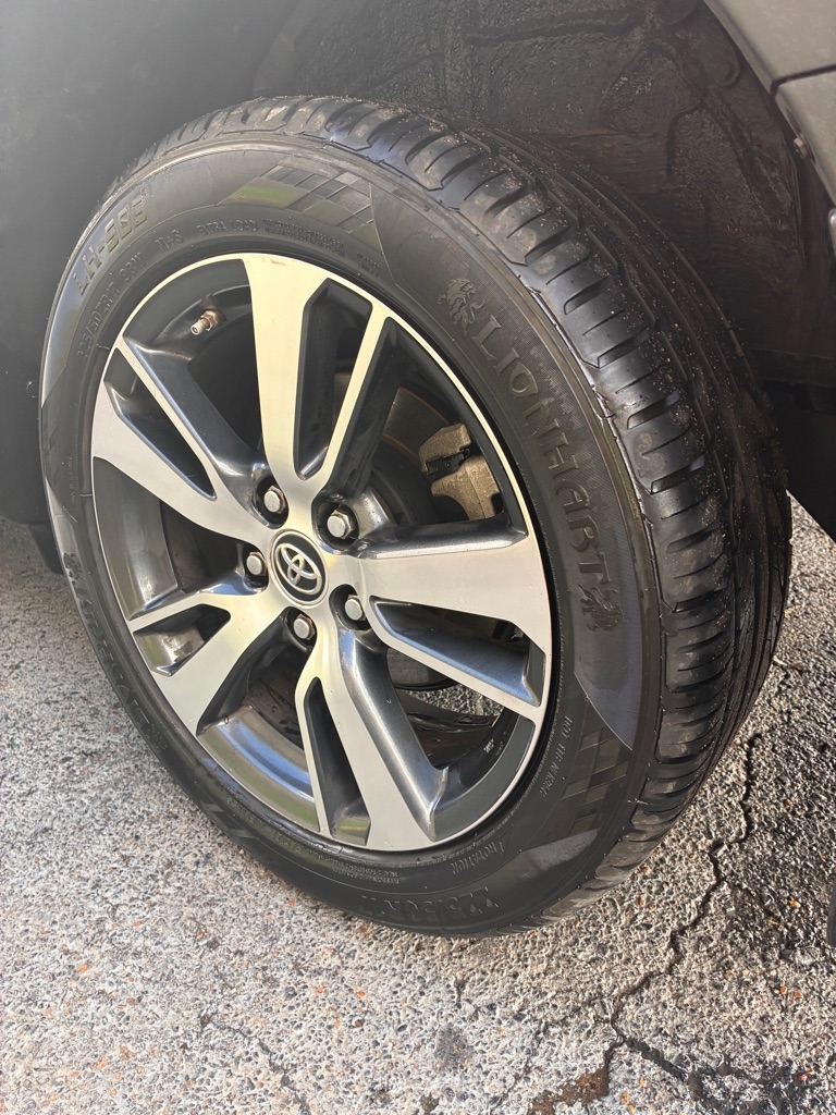 Toyota RAV4 Adventure 2018