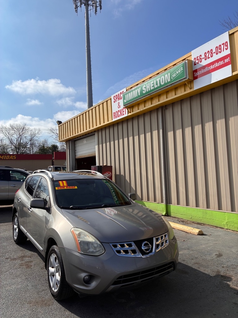 Nissan Rogue  2011