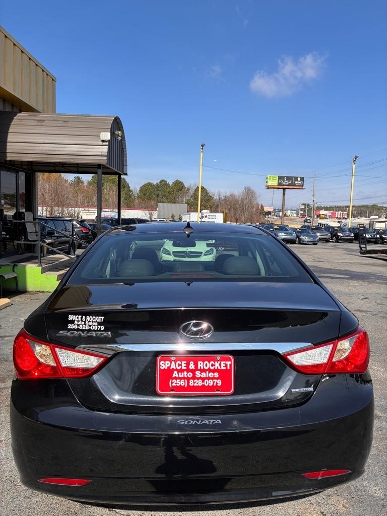 Hyundai Sonata  2013