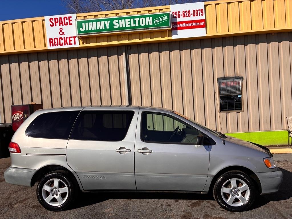 Toyota Sienna  2001