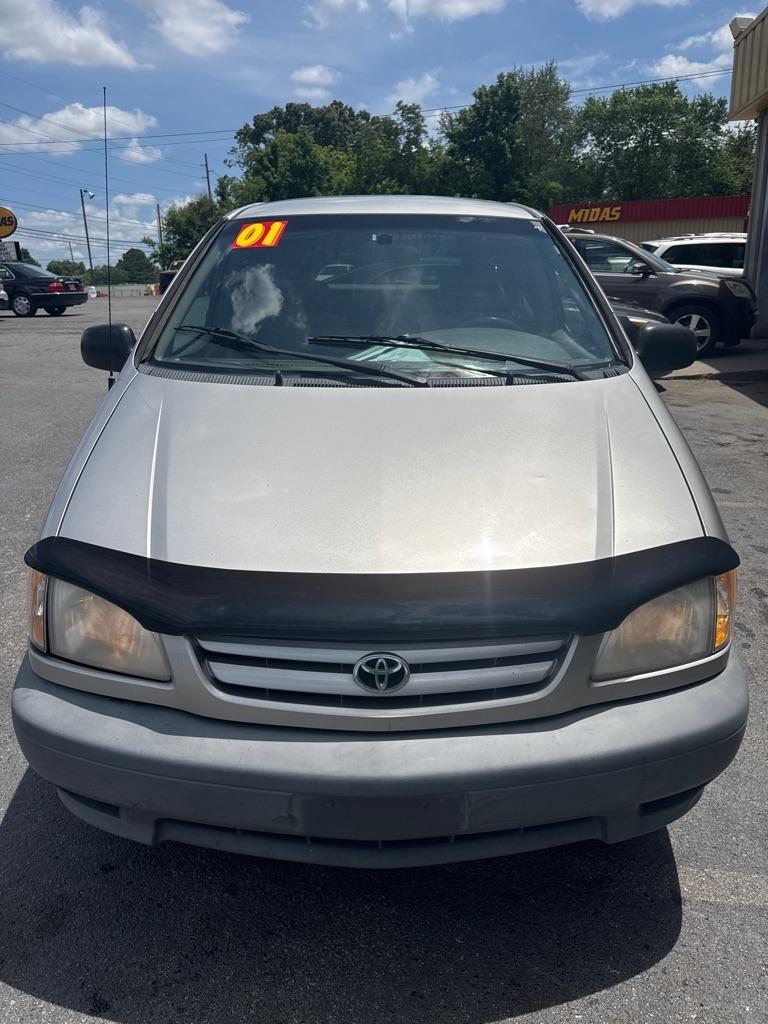 Toyota Sienna  2001