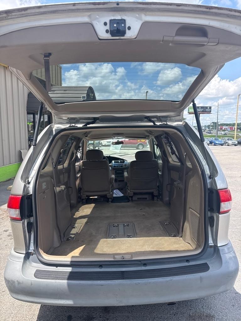 Toyota Sienna  2001