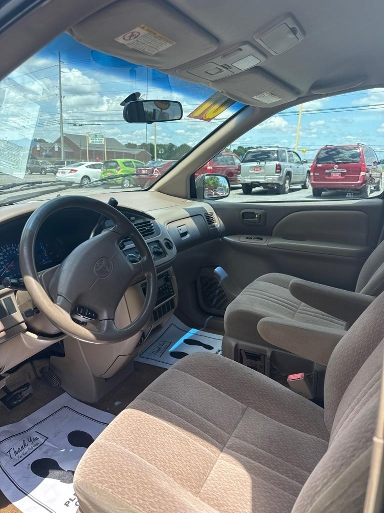 Toyota Sienna  2001