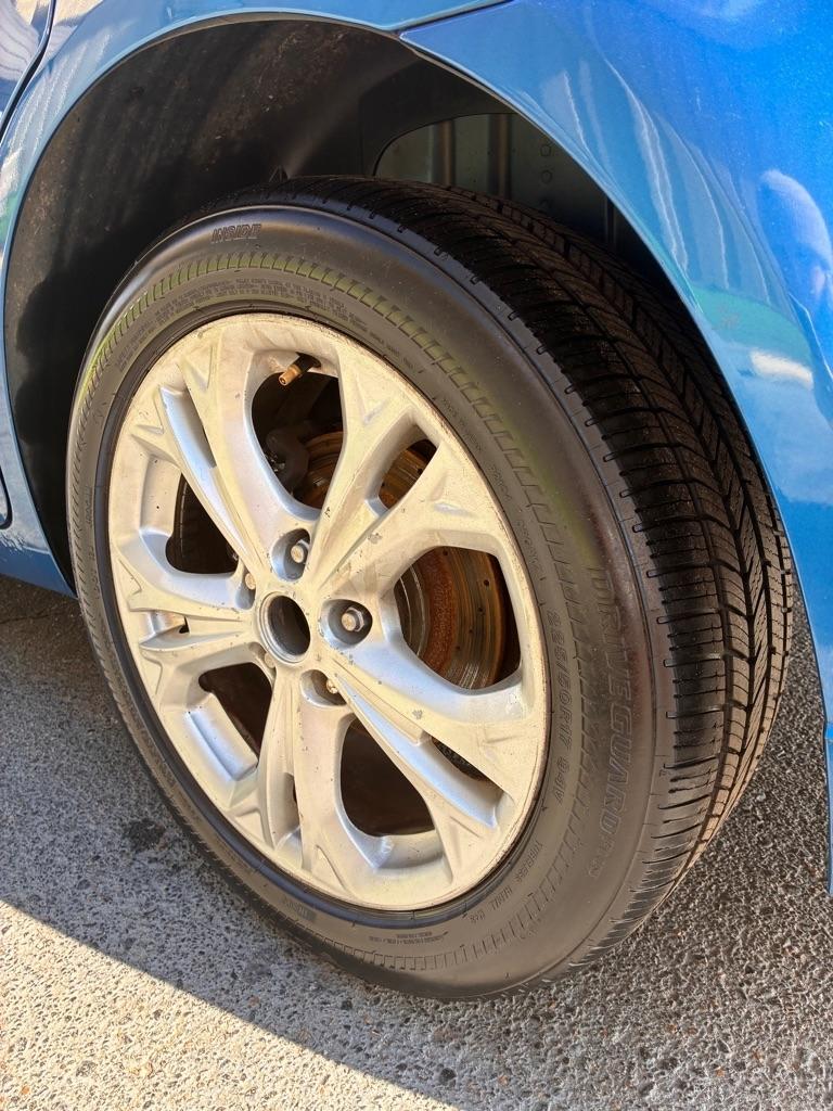 Ford Fusion  2011