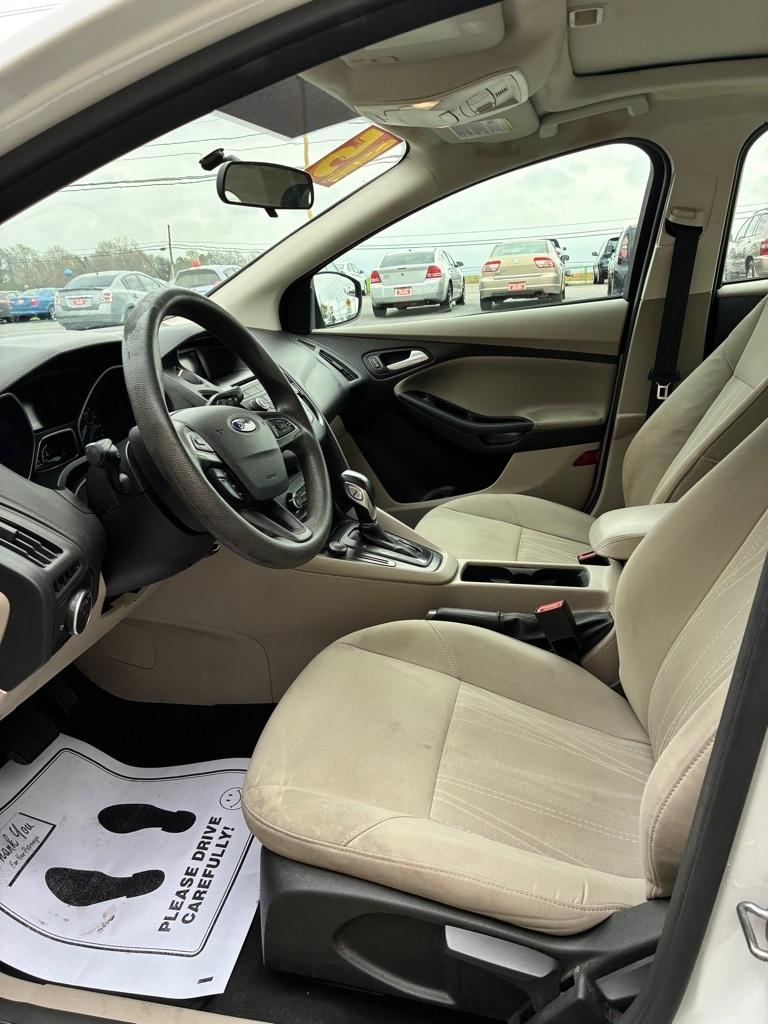 Ford Focus SE 2015