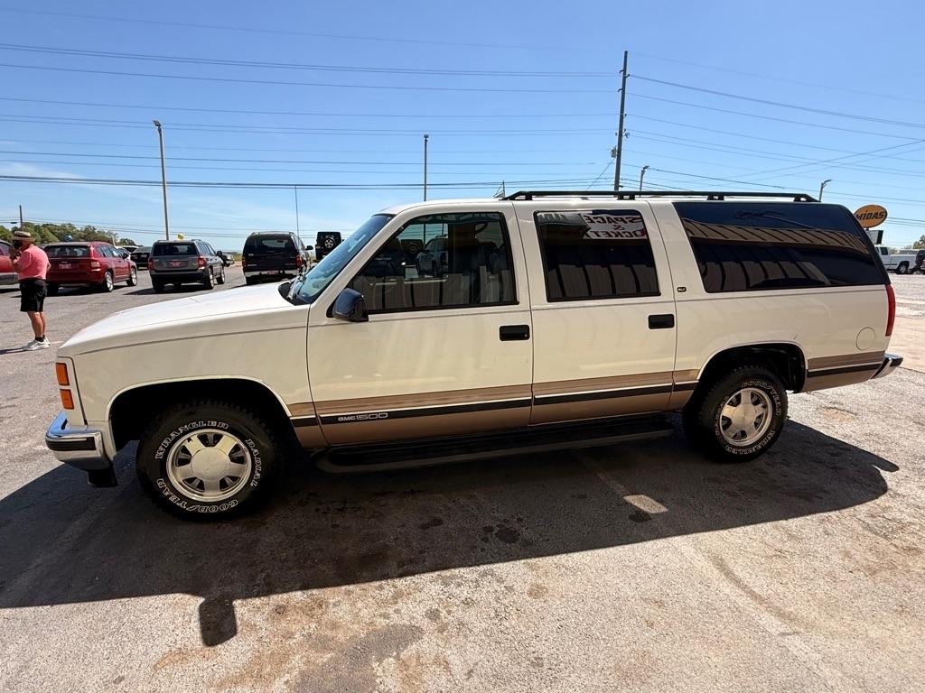 GMC Suburban  1998