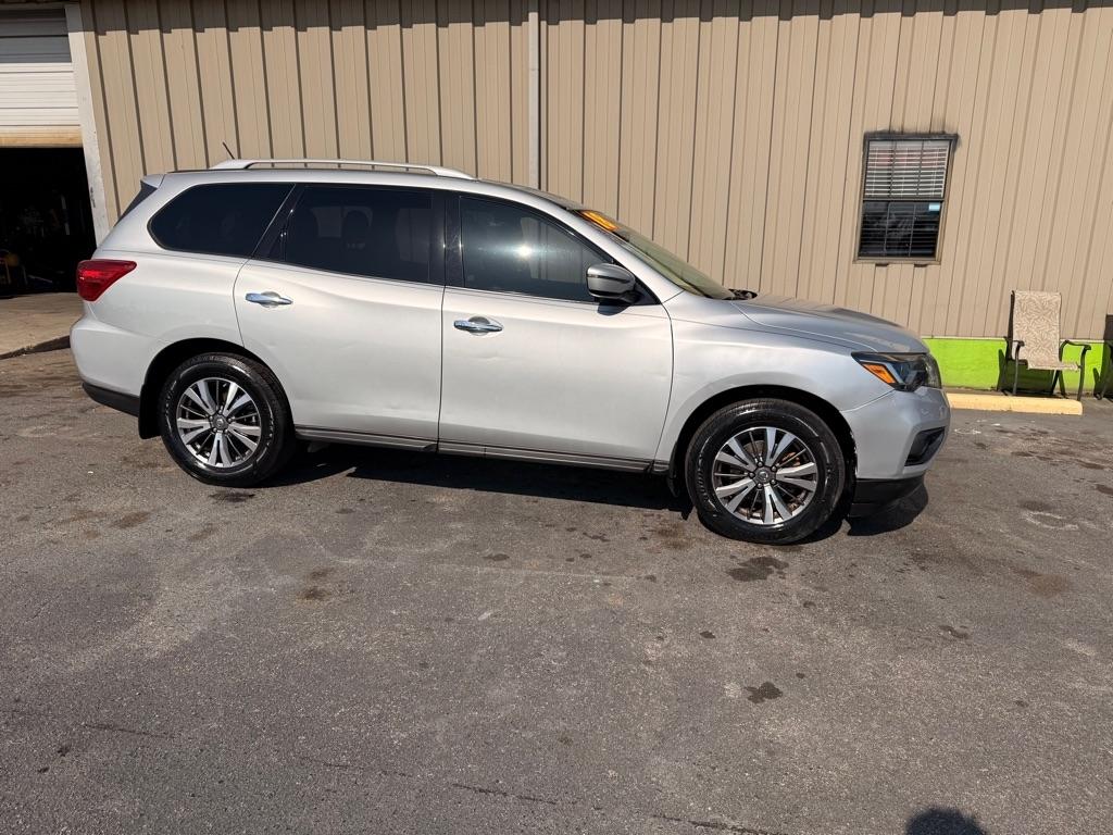 Nissan Pathfinder  2018