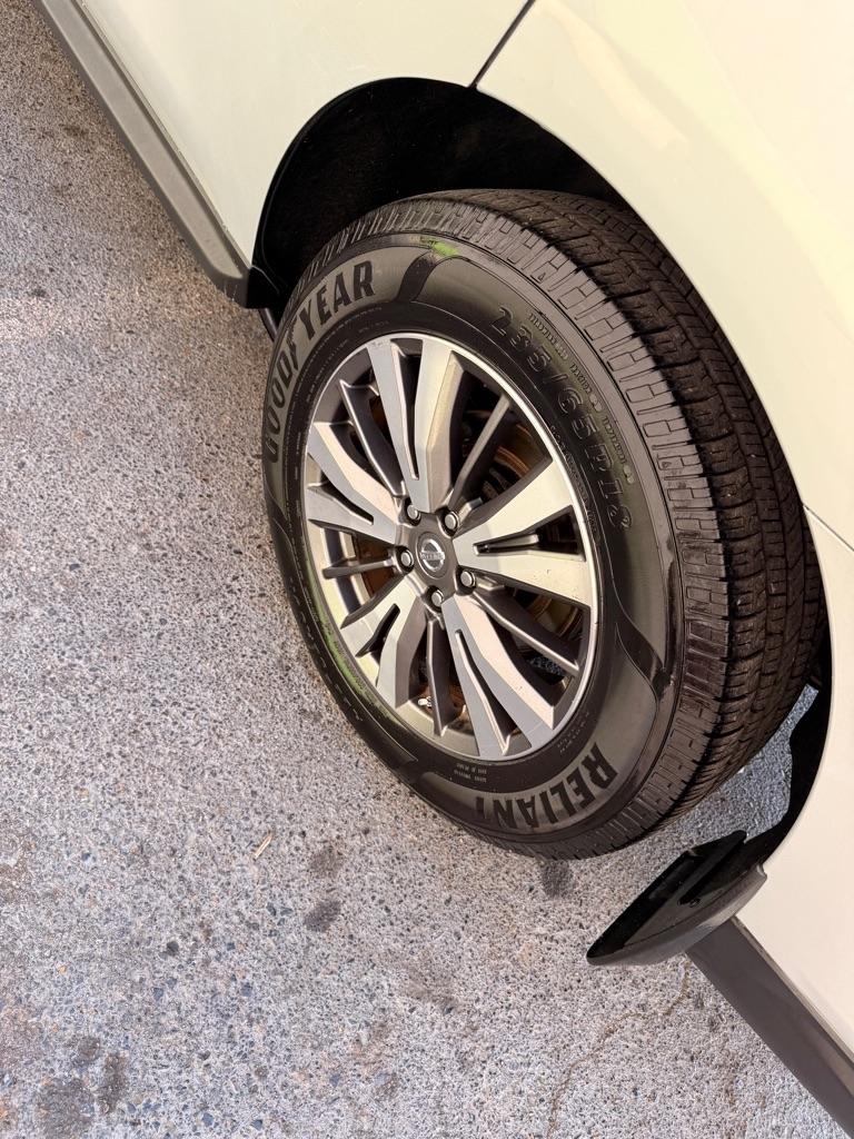 Nissan Pathfinder  2018