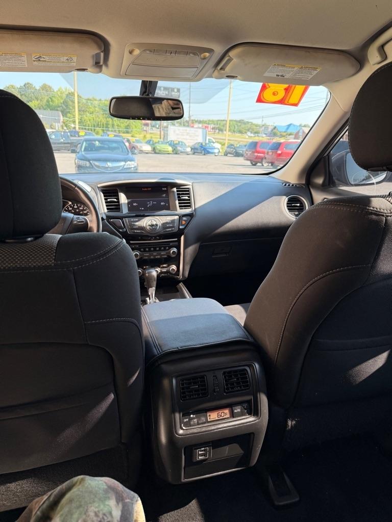 Nissan Pathfinder  2018