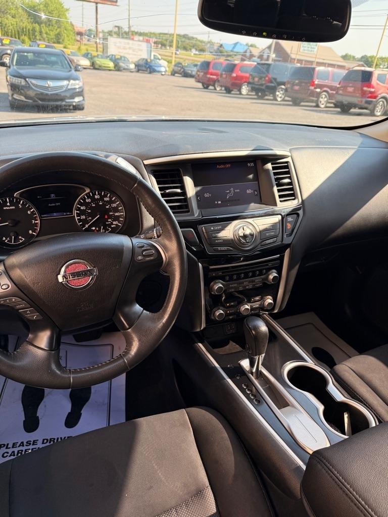 Nissan Pathfinder  2018