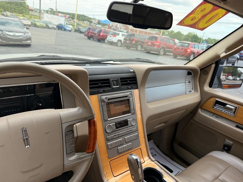 Lincoln Navigator  2008