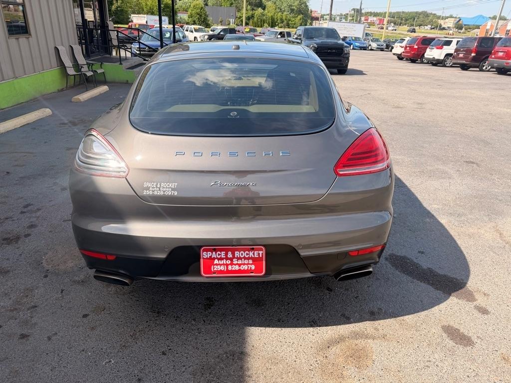 Porsche Panamera  2015