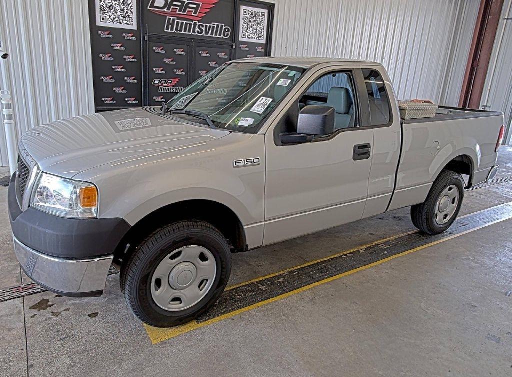 2008 Ford F-150 XL Regular Cab 126-in Styleside's photo