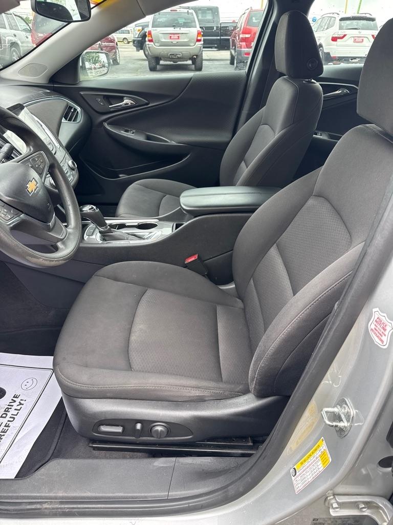 Chevrolet Malibu  2020