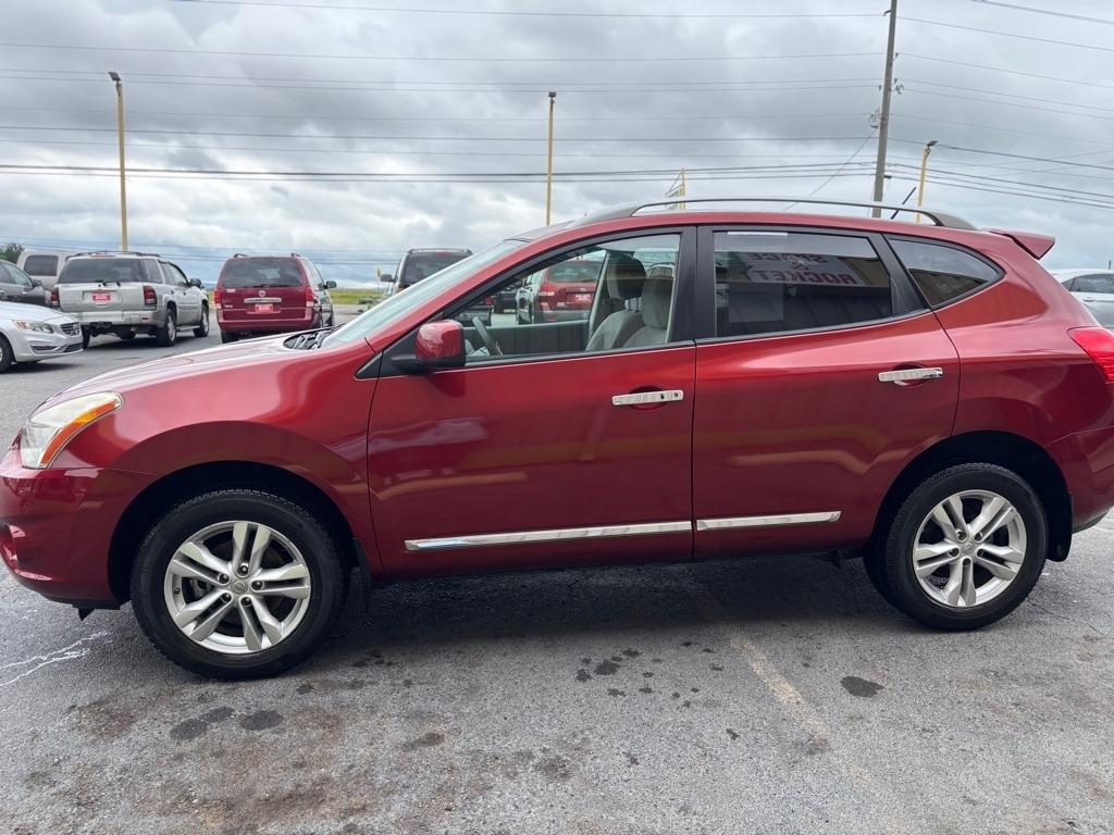 Nissan Rogue  2012