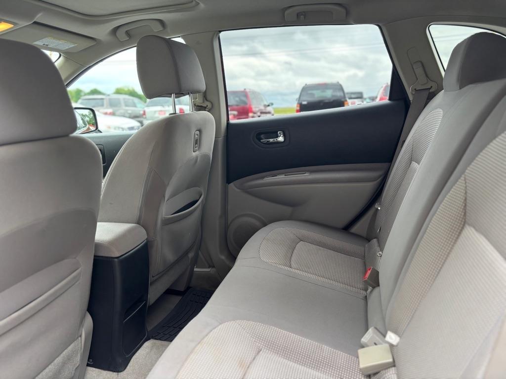 Nissan Rogue  2012