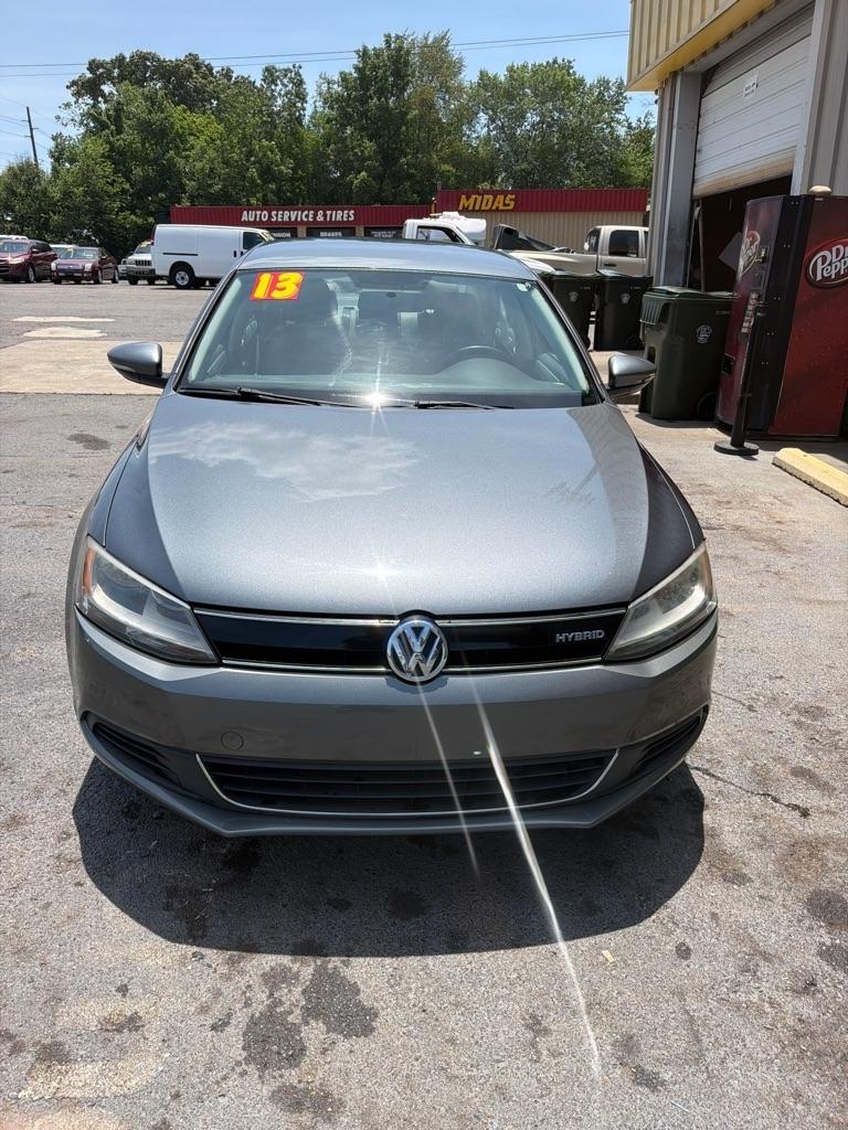 Volkswagen Jetta Hybrid  2013