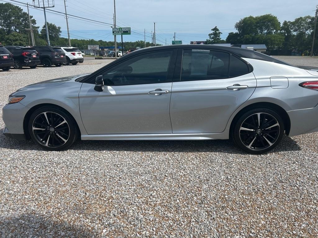 Toyota Camry  2019