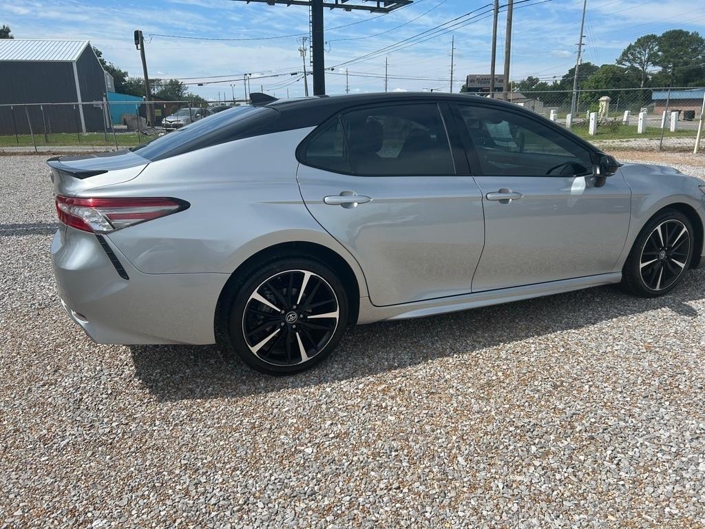 Toyota Camry  2019