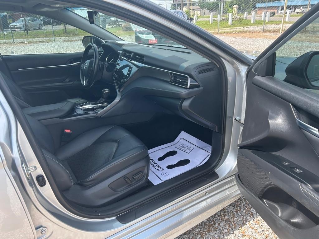 Toyota Camry  2019