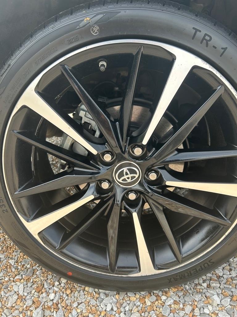 Toyota Camry  2019