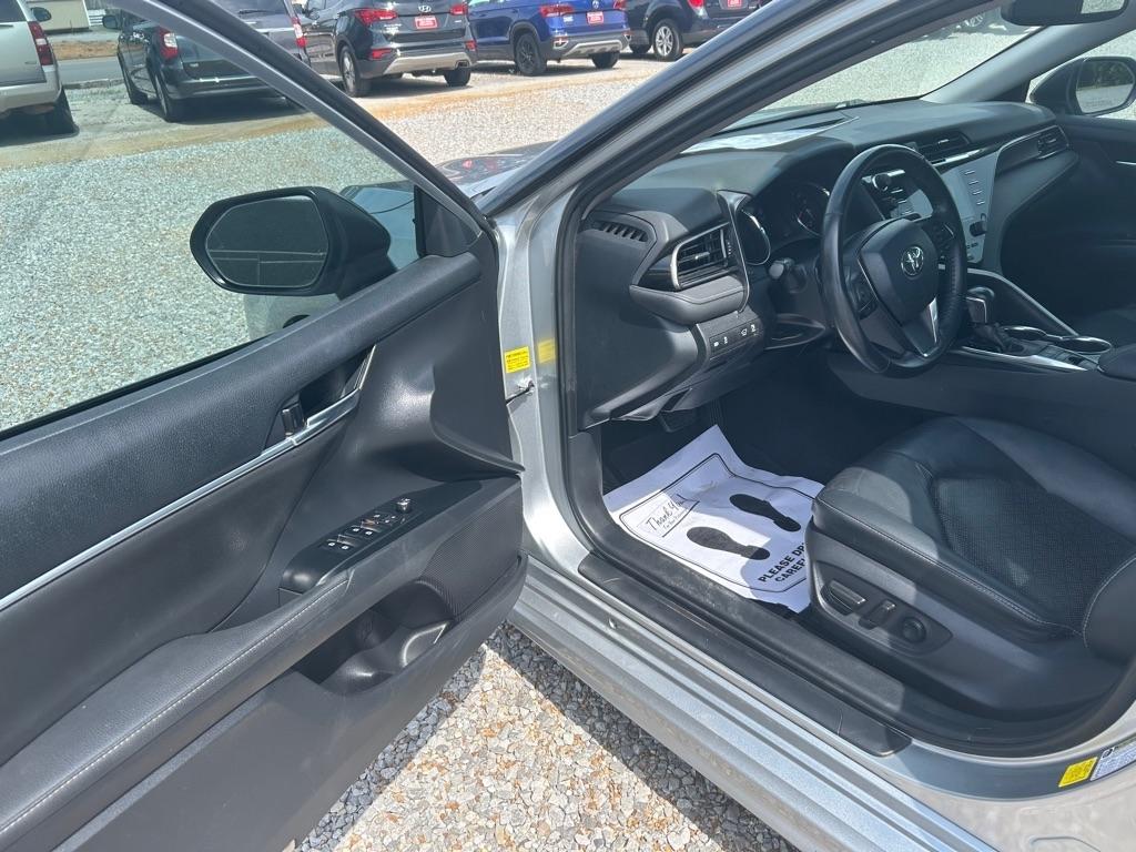 Toyota Camry  2019