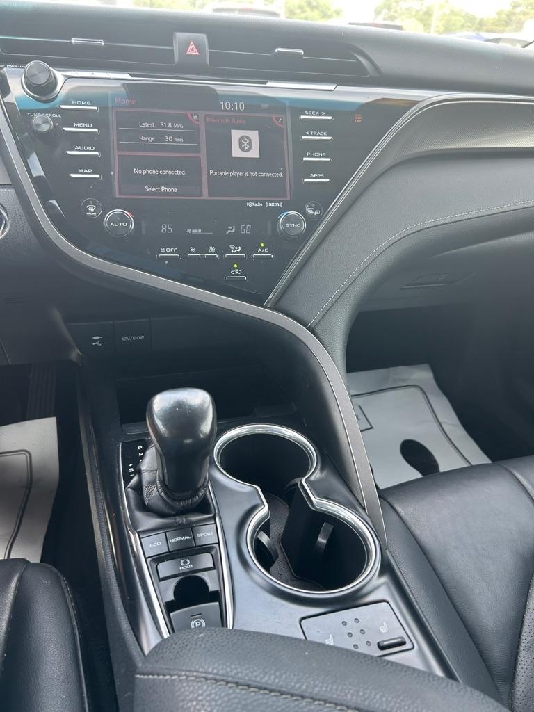 Toyota Camry  2019