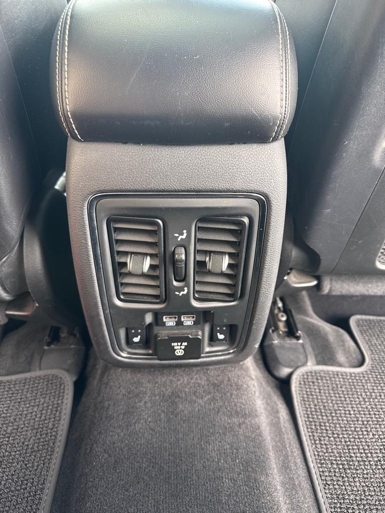 Jeep Grand Cherokee  2014